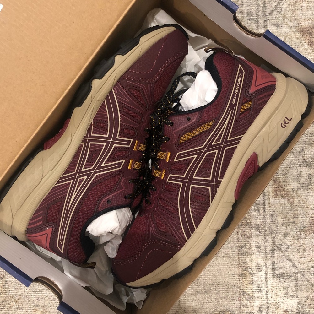 ASICS GEL-Venture 7 Women's Running Sneaker